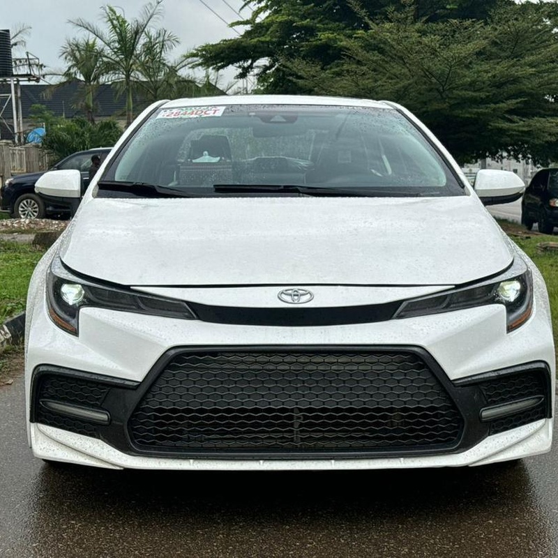FOREIGN USED 2020 TOYOTA COROLLA FULL OPTION FOR SALE image