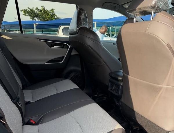 FOREIGN USED  2020 TOYOTA RAV4 FOR SALE IN ABUJA