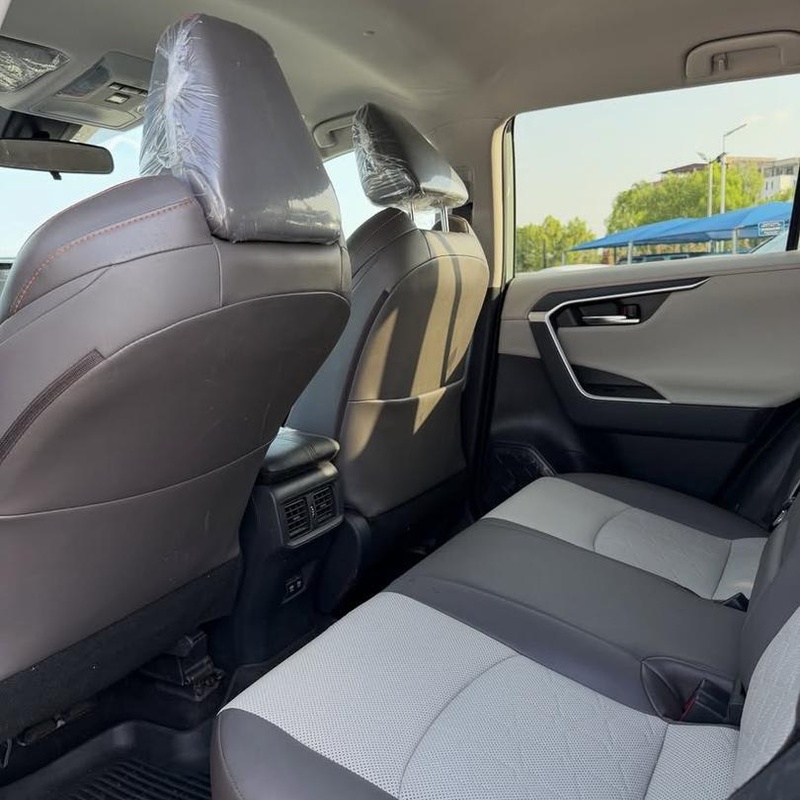 FOREIGN USED  2020 TOYOTA RAV4 FOR SALE IN ABUJA image