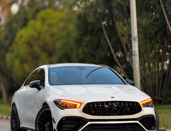 FOREIGN USED 2021 MERCEDES BENZ CLA250 AMG TRIM FOR SALE IN ABUJA