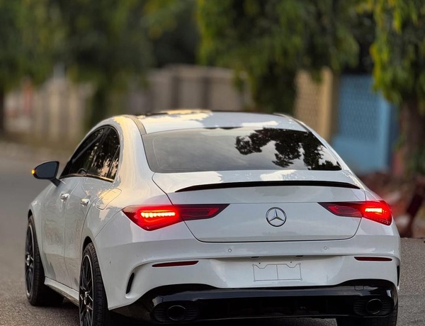 FOREIGN USED 2021 MERCEDES BENZ CLA250 AMG TRIM FOR SALE IN ABUJA