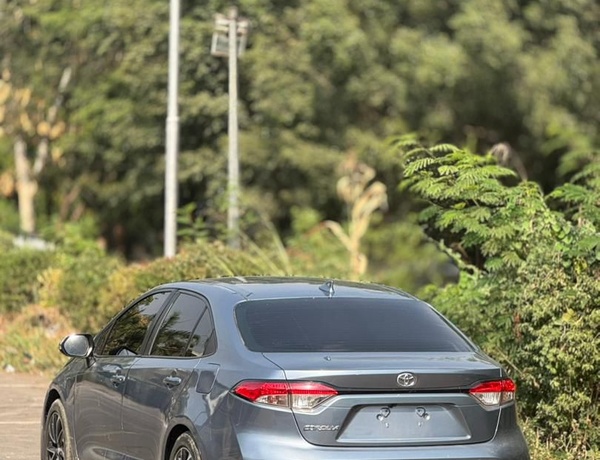 FOREIGN USED  2021 TOYOTA COROLLA  FOR SALE IN ABUJA