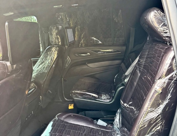 FOREIGN USED 2022 CADILLAC ESCALADE