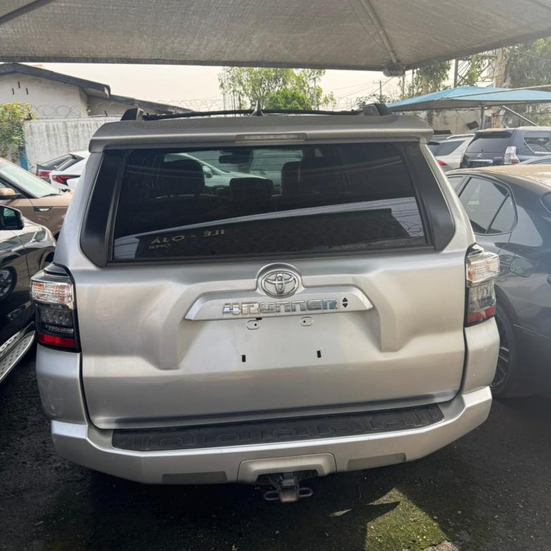 Foreign Used 2022 Toyota 4Runner Limited Edition for Sale In Lagos image