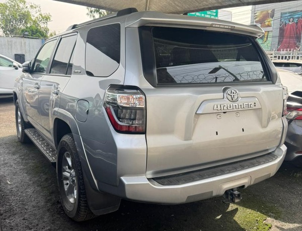 Foreign Used 2022 Toyota 4Runner Limited Edition for Sale In Lagos