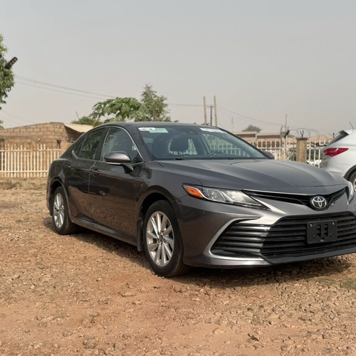 FOREIGN USED 2022 TOYOTA CAMRY LE FOR SALE IN KADUNA