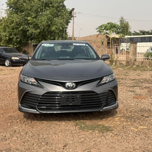 FOREIGN USED 2022 TOYOTA CAMRY LE FOR SALE IN KADUNA