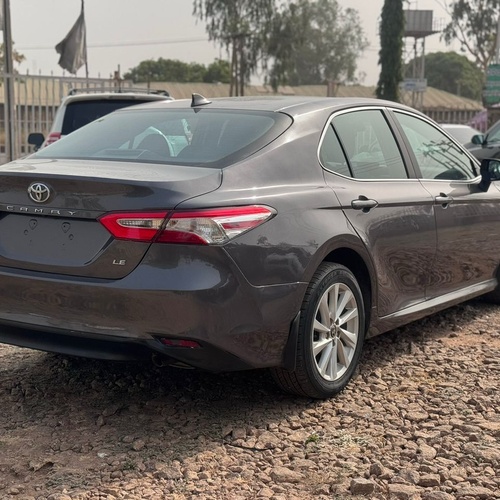 FOREIGN USED 2022 TOYOTA CAMRY LE FOR SALE IN KADUNA