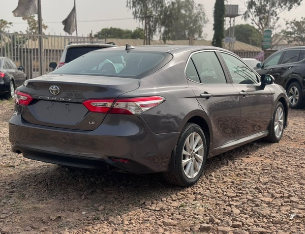 FOREIGN USED 2022 TOYOTA CAMRY LE FOR SALE IN KADUNA
