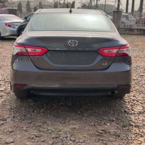 FOREIGN USED 2022 TOYOTA CAMRY LE FOR SALE IN KADUNA