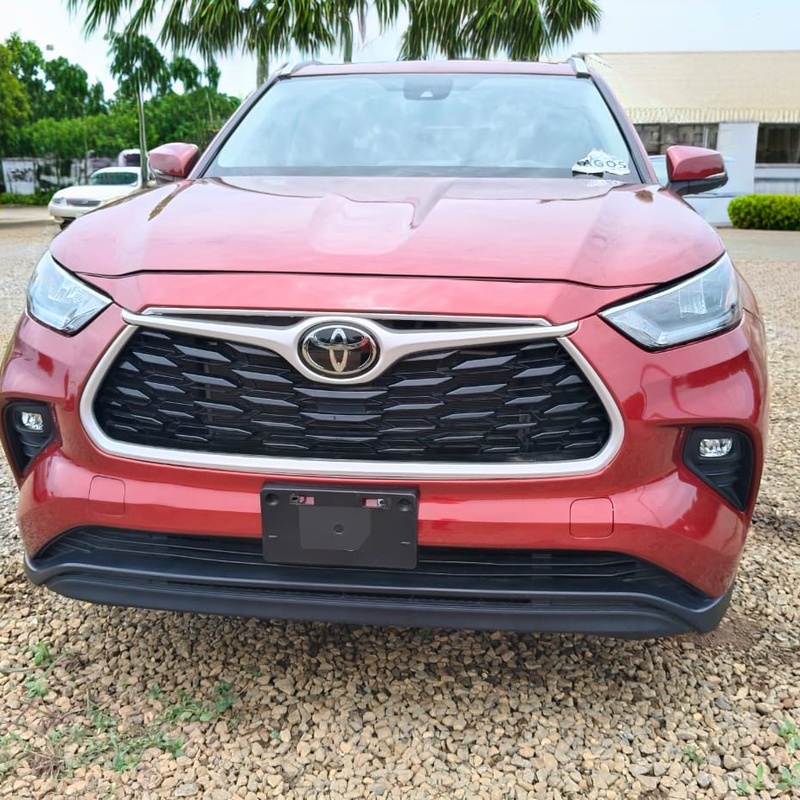 FOREIGN USED 2022 TOYOTA HIGHLANDER XLE FOR SALE IN ABUJA image