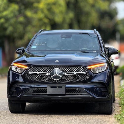 FOREIGN USED 2023 MERCEDES BENZ GLC300 SUV FOR SALE IN ABUJA
