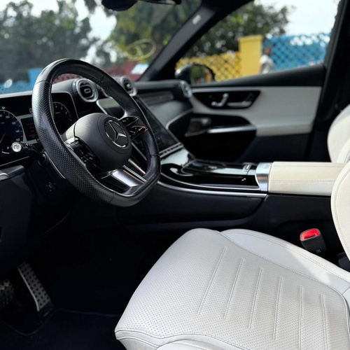 FOREIGN USED 2023 MERCEDES BENZ GLC300 SUV FOR SALE IN ABUJA