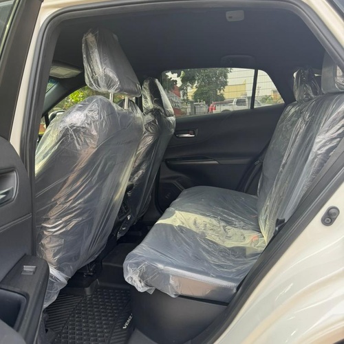 Foreign Used 2023 Toyota Venza XLE Hybrid for Sale In Lagos