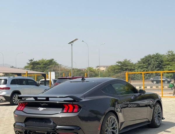 FOREIGN USED 2024 FORD MUSTANG ECO BOOST FOR SALE IN ABUJA