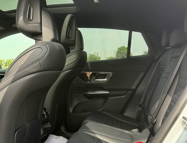 FOREIGN USED 2024 MERCEDES BENZ GLC300 COUPE FULL OPTION FOR SALE