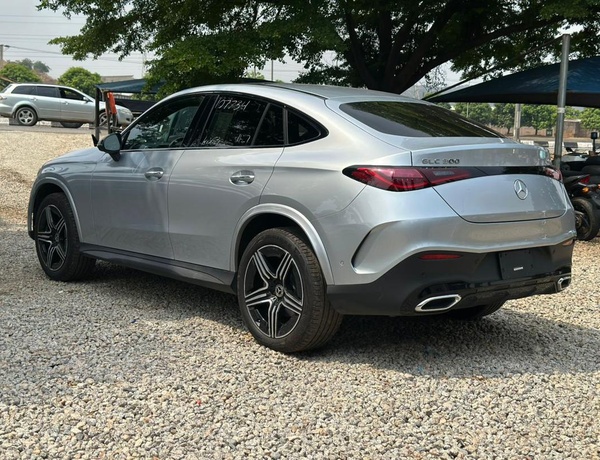 FOREIGN USED 2024 MERCEDES BENZ GLC300 COUPE FULL OPTION FOR SALE