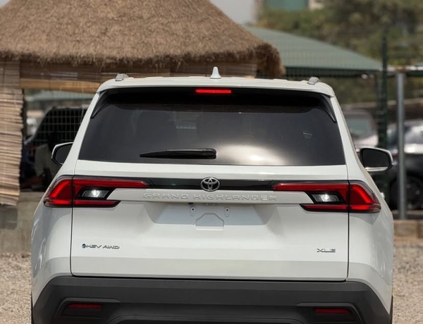 FOREIGN USED 2024 TOYOTA GRAND HIGHLANDER