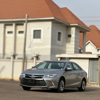 FOREIGN USED  AUTO DRIVE   2025 ENTRY TOYOTA CAMRY  2016 MODEL