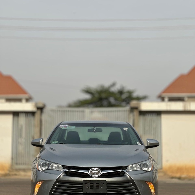 FOREIGN USED  AUTO DRIVE   2025 ENTRY TOYOTA CAMRY  2016 MODEL image