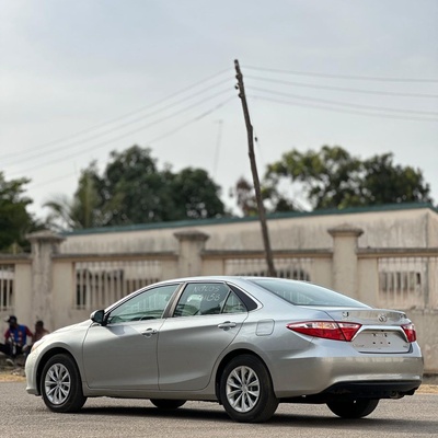 FOREIGN USED  AUTO DRIVE   2025 ENTRY TOYOTA CAMRY  2016 MODEL