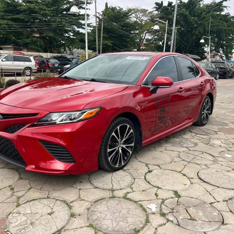 Foreign Used Toyota  Camry XSE 2020 Model for Sale In Lagos image