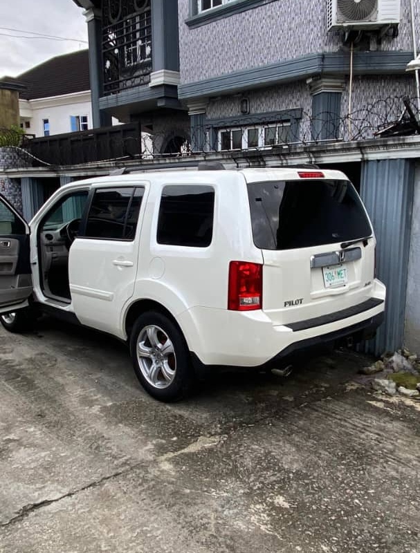 Foreign Used Honda Pilot 2015 for Sale In Ezenwa Port Harcourt image