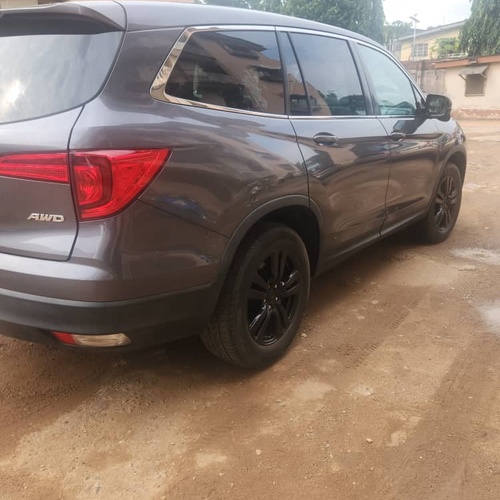 Foreign Used Honda Pilot 2016  for Sale In Ogba oikeja Lagos State