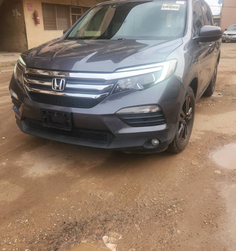 Foreign Used Honda Pilot 2016  for Sale In Ogba oikeja Lagos State image