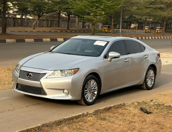 FOREIGN USED LEXUS ES350 2013 FOR SALE IN ABUJA