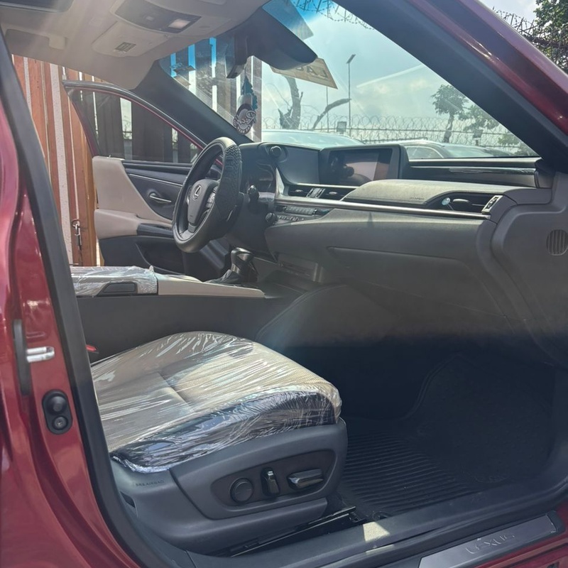 Foreign used Lexus ES350 2020 Model image