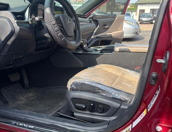 Foreign used Lexus ES350 2020 Model