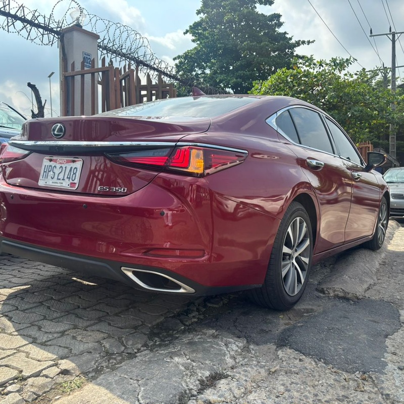 Foreign used Lexus ES350 2020 Model image