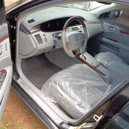 Foreign Used Toyota Avalon 2012