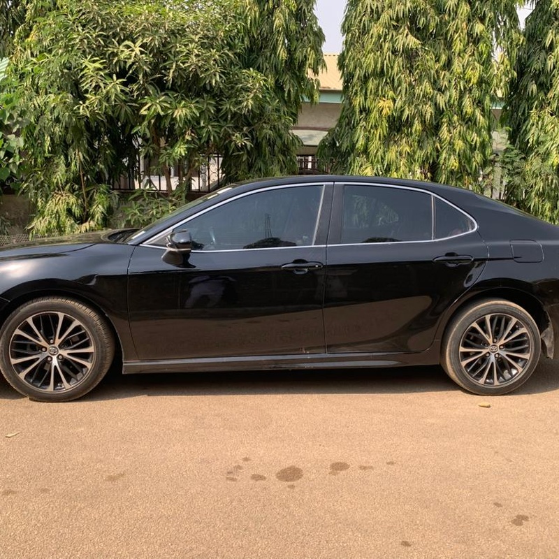 FOREIGN USED TOYOTA CAMRY 2018 SPORT SE MODEL. image