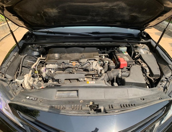FOREIGN USED TOYOTA CAMRY 2018 SPORT SE MODEL.