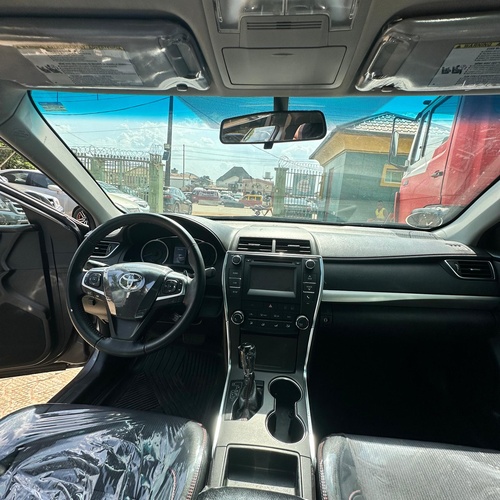 Foreign Used Toyota Camry SE 2016 for Sale In Edo