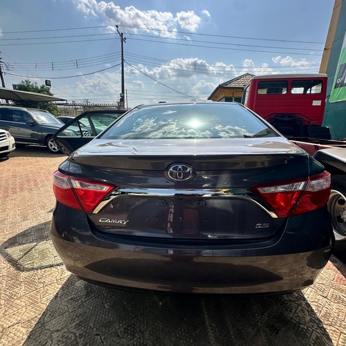 Foreign Used Toyota Camry SE 2016 for Sale In Edo