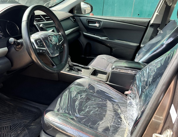 Foreign Used Toyota Camry SE 2016 for Sale In Edo