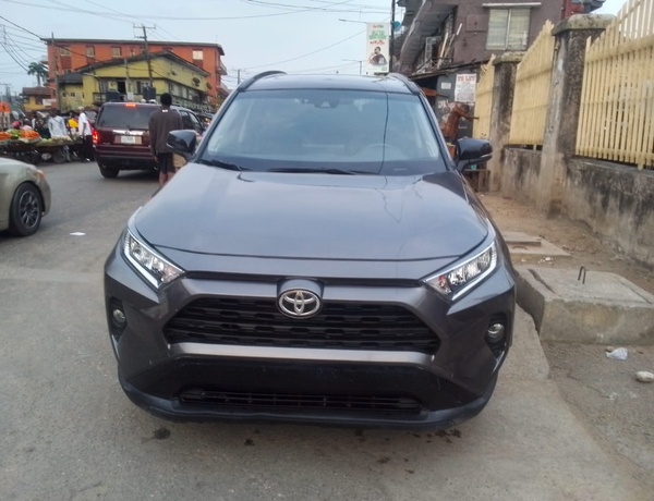 Foreign Used Toyota HighLander 2020 for Sale in Lagos