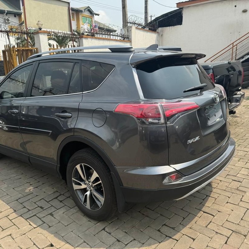 Foreign Used Toyota RAV4 2018 Model image