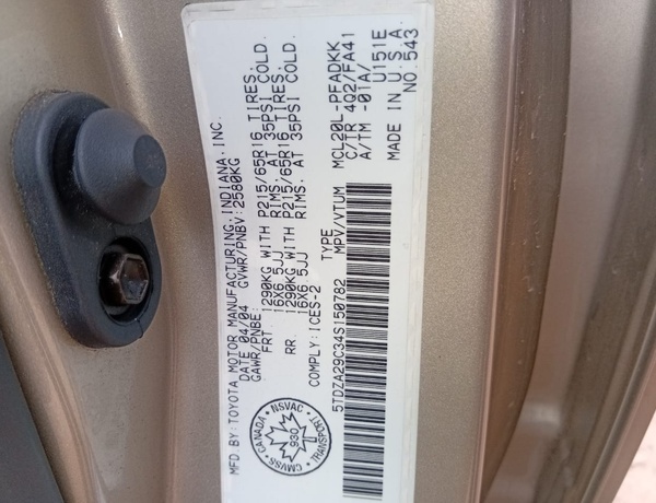 Foreign Used Toyota Sienna 2004 for Sale In Lagos