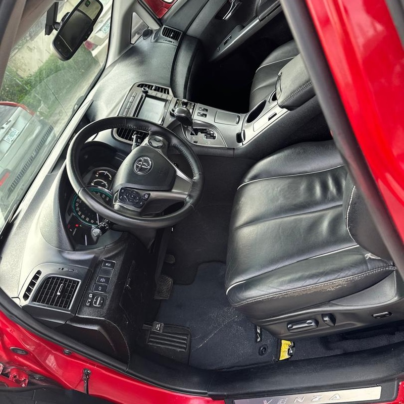 Foreign Used Toyota Venza  2015 Model for Sale In Lagos image