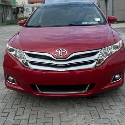 Foreign Used Toyota Venza  2015 Model for Sale In Lagos