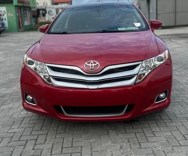 Foreign Used Toyota Venza  2015 Model for Sale In Lagos image