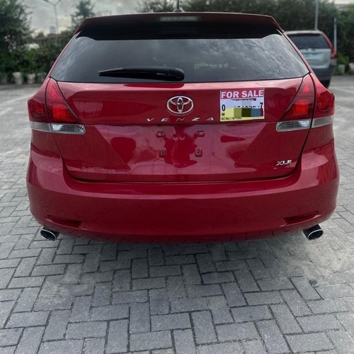 Foreign Used Toyota Venza  2015 Model for Sale In Lagos