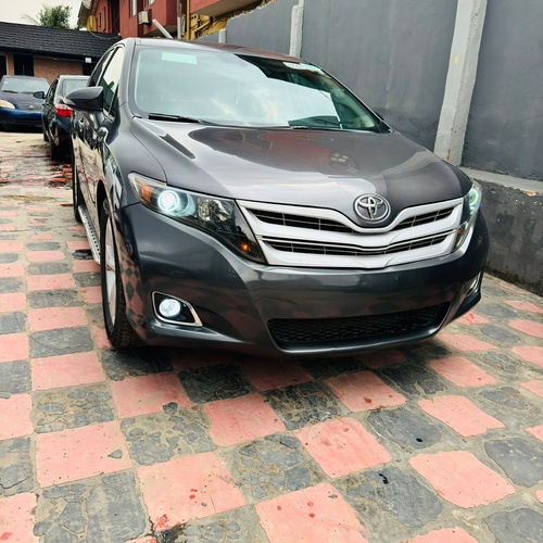Foreign Used Toyota Venza LE 2013 for Sale In Lagos