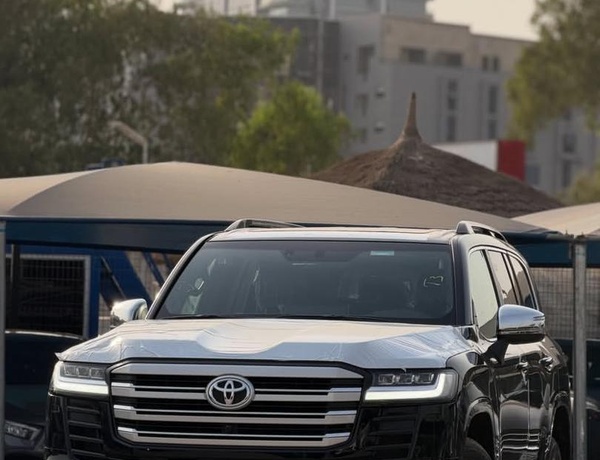FOREIGN USED (ZERO MILES)  2025 TOYOTA LANDCRUISER FOR SALE IN ABUJA