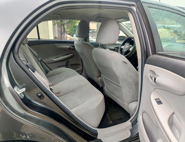Foriegn Used Corolla LE 2012 In Lagos