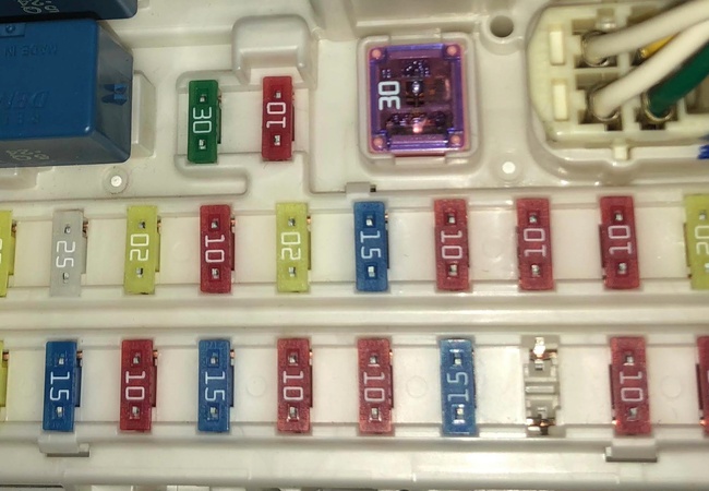Fuse Box image 4